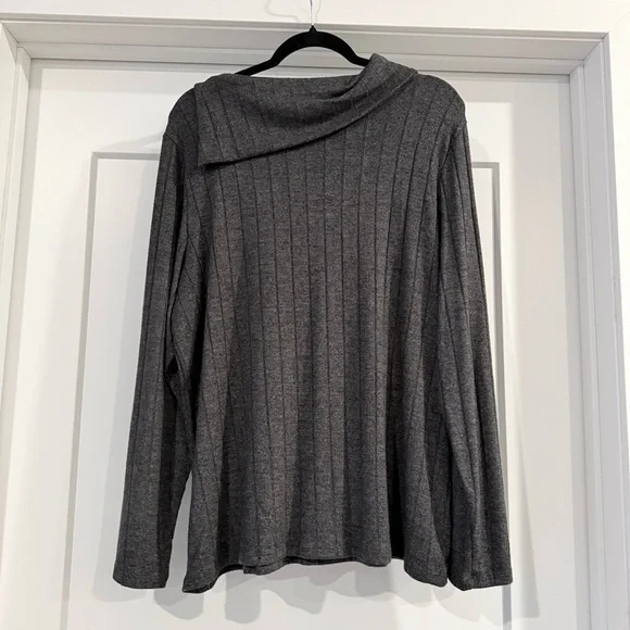 NWT- Rafaella Dark Heather Gray Cowl Neck Top Button Sweater Sz XL - Picture 5 of 12